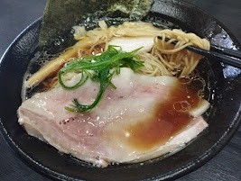 「クリア豚骨(900)」@横浜家系ラーメン すずき家の写真
