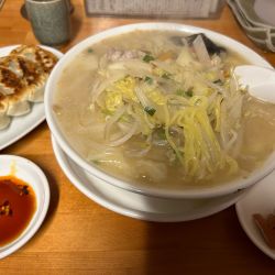 タンメン餃子セット1100円