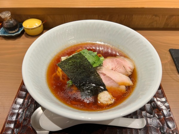 「醤油そば」@饗 くろ㐂の写真