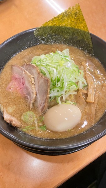 「豚骨煮干しラーメン」@らーめん松田屋の写真