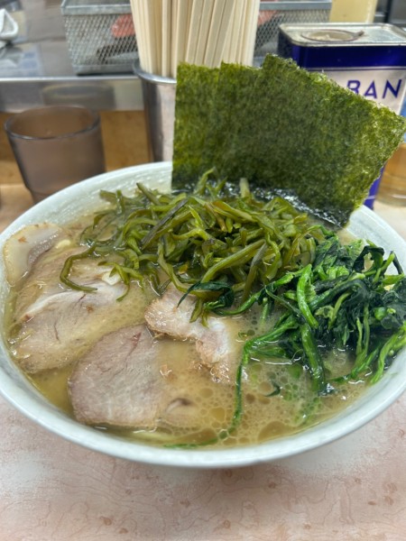 「チャーシューメン並　茎わかめ」@川崎家の写真