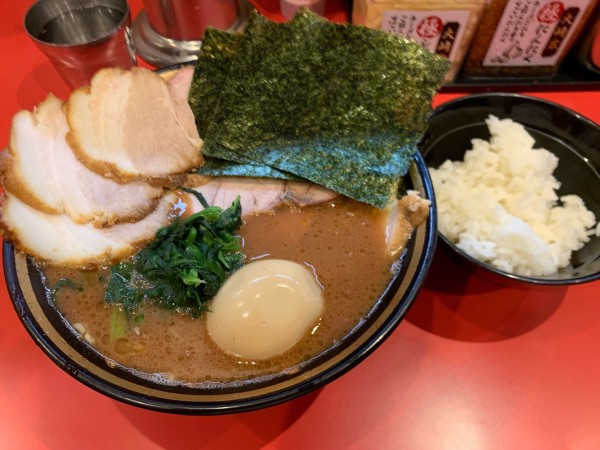 「燻製チャーシューメン」@横浜家系ラーメン 大﨑家の写真