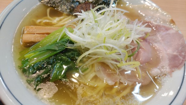 「和だし塩らぁめん」@麺屋 穂華 下戸祭店の写真