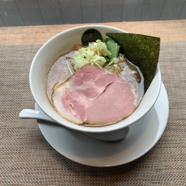 「らーめん1000大盛りサービス」@RAMEN GOSSOU 新橋店の写真