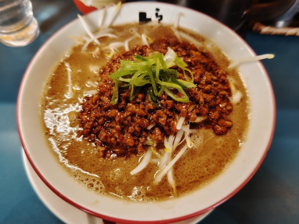 「極太濃厚豚らーめん」@らーめん よし丸の写真