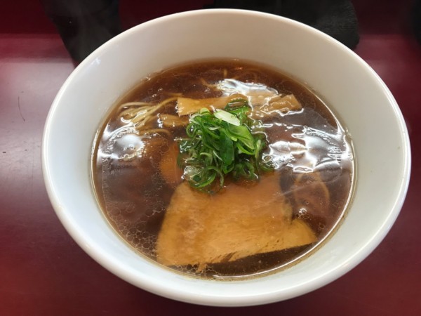 「醤油らぁ麺 900円」@らぁ麺 松しんの写真