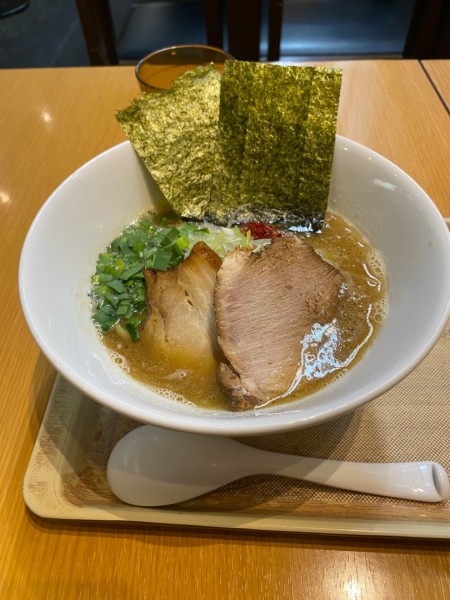 「豚そば」@新橋 纏 京王高幡SC店の写真