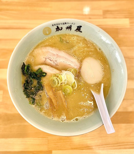 「豚白湯ラーメン【塩】+味玉」@青竹手打ち佐野ラーメン 加州屋の写真