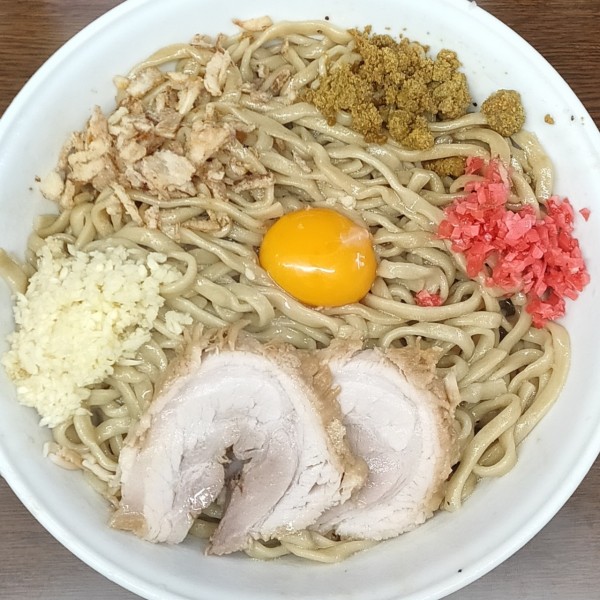 「汁なし大 ヤサイ抜きニンニクベニアレ」@ラーメン二郎 横浜関内店の写真