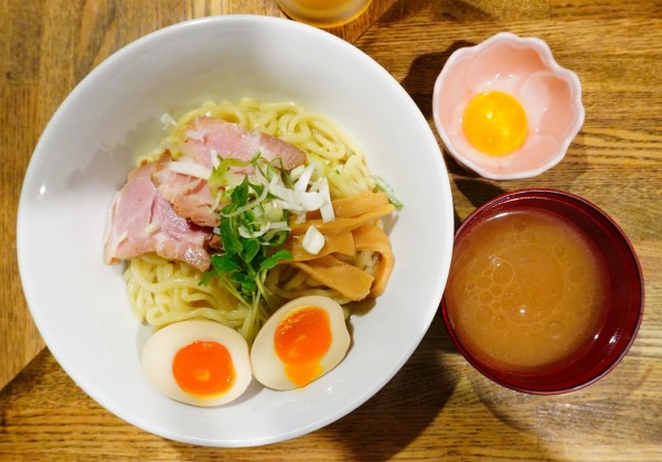 「油そば＋味玉＋生玉子＋生ビール」@燦燦斗の写真