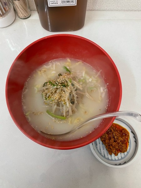 「白麺(900円)」@牛骨屋BBの写真