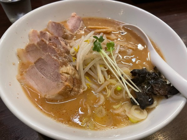「角煮味噌ラーメン  1050円」@らーめん 玉彦の写真