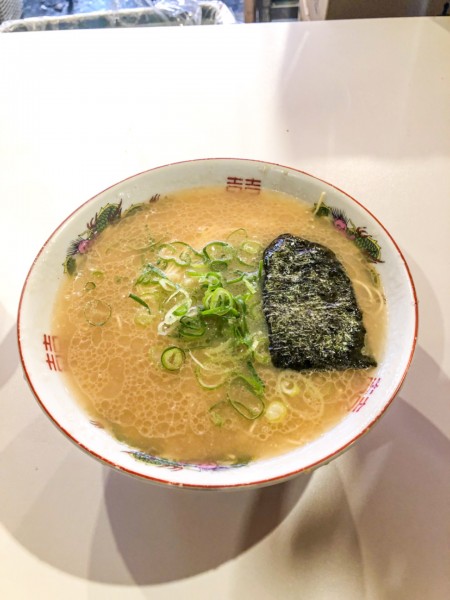 「ラーメン+替玉2玉」@中洲屋台 長浜ラーメン 初代 健太の写真