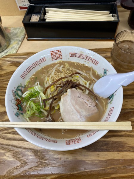 「福山とんこつラーメン」@八十吉の写真