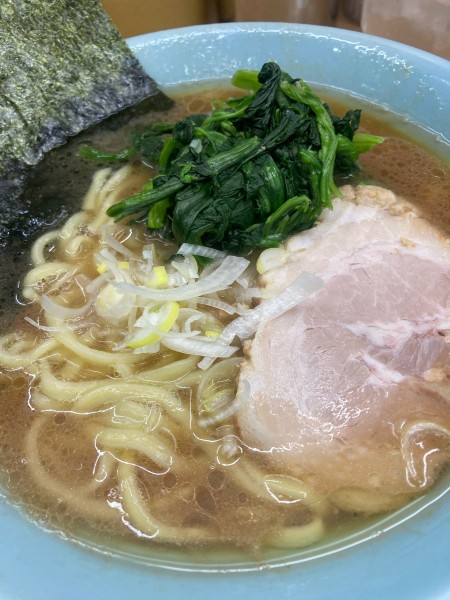 「ラーメン」@横浜ラーメン 町田家 新宿南口店の写真