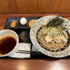 蕎麦とラー油の画像