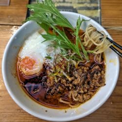 玄瑛流坦々麺(1400円)3辛(100円)