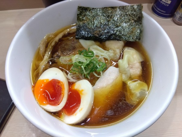 「特製中華そば(1350円)」@手揉み中華そば 中村の写真