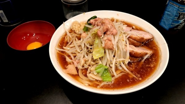 「小ラーメン　生卵」@豚風。の写真