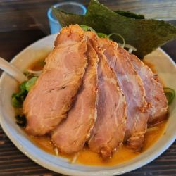 黄金味噌チャーシューもやしトッピング中盛