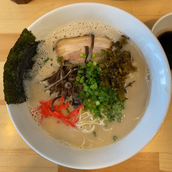 「豚骨スペシャル900円+熊本行50+替玉」@とんこつラーメン44の写真