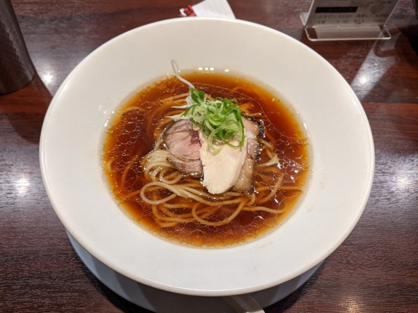 「地鶏そば（しょうゆ）」@NAKAGAWA わずの写真