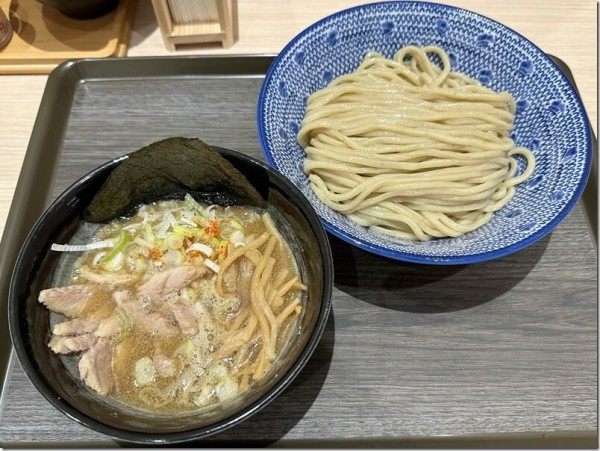 つけ麺（950円）