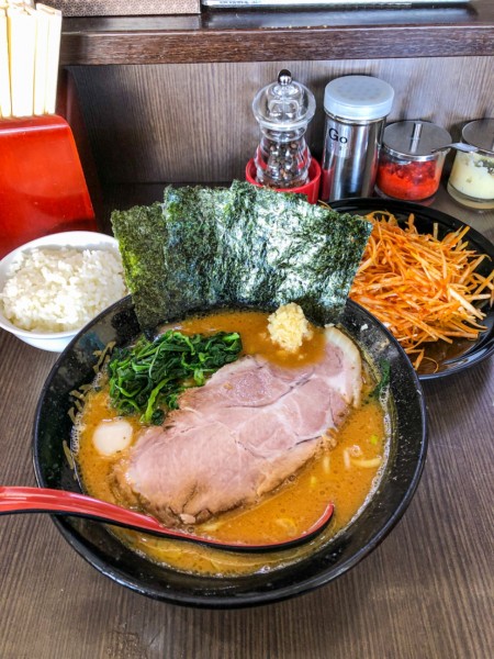 「味噌ラーメン+辛ネギ+小ライス+粗挽きニンニク」@横浜家系ラーメン 源絆家の写真