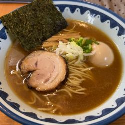 味玉醤油らーめん