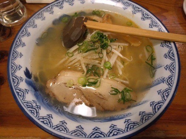 「ラーメン(塩)700円+お通し250円」@吾割安の写真