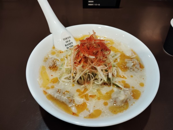 「限定　　　　雲呑辛ミルク　　　　1000円」@OLD RAMENの写真