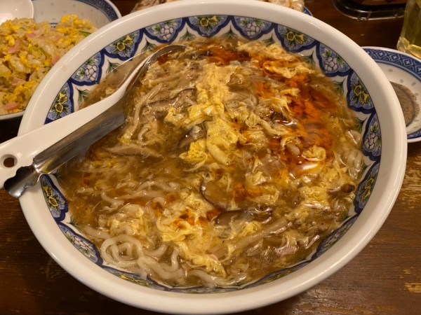 「酸辣湯麺」@中国ラーメン 揚州商人 赤坂店の写真