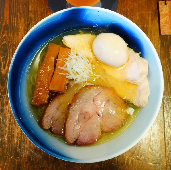 「特製らぁめん（塩）＋クラフトビール①」@ramen case-Kの写真