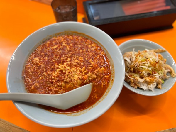 「タンタンメン大辛　よだれ鶏丼セット」@元祖 ニュータンタンメン本舗イソゲン 新城店の写真