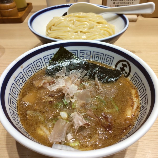 「濃厚魚介つけめん（￥930）」@らーめん玉 田町店の写真