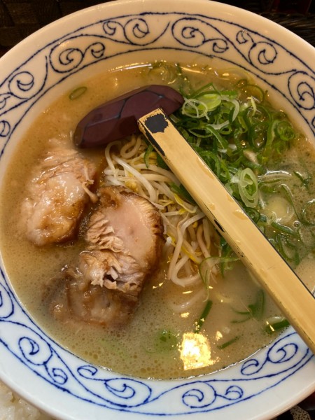 「ラーメン¥850、餃子セット¥250」@にんにくラーメン 天洋 大正橋店の写真