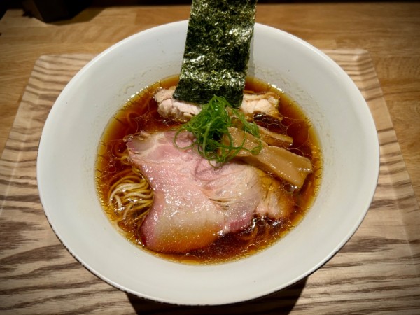 「地鶏醤油そば(950¥)」@中華蕎麦 みうらの写真