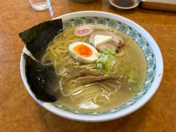 「塩バタラーメン 中盛 ¥800」@大吉製麺の写真