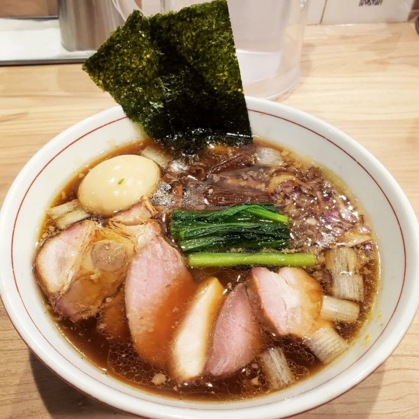 「特製手揉み中華そば【醤油】、和え玉」@麺処 にし尾の写真