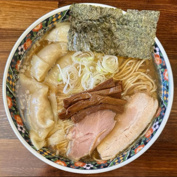 「奈つやのもちもち雲呑中華そば」@奈つやの中華そばの写真