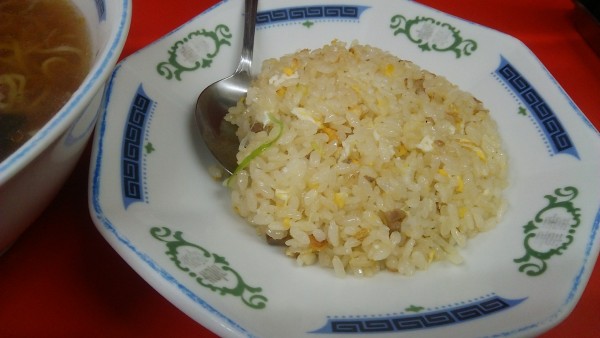 「半チャンラーメン 700円」@伊峡の写真