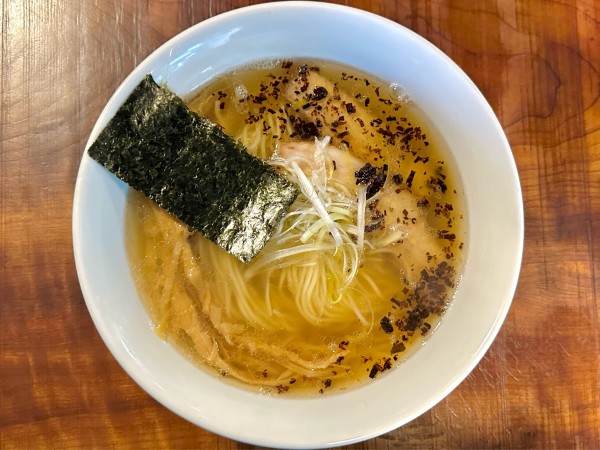 「★塩焦がしネギラーメン🍜¥900」@カミカゼの写真