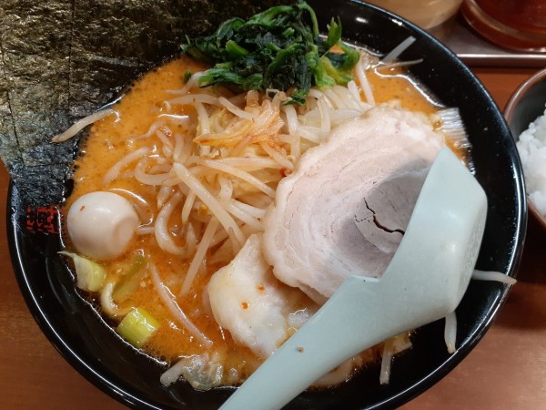 「味噌ラーメン」@横浜家系ラーメン 極味家の写真