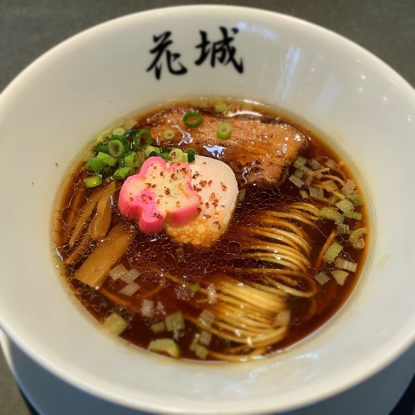 「中華そば　900円」@麺屋 花城の写真