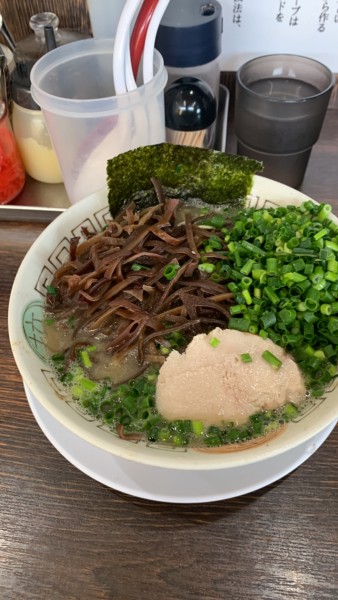 「ねぎらーめん　油抜き　トッピングキクラゲ　ネギ増し」@博多長浜らーめん 楓神の写真