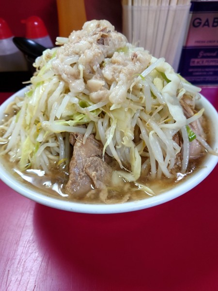 「大豚  野菜  ニンニク  アブラ」@ラーメン二郎 中山駅前店の写真