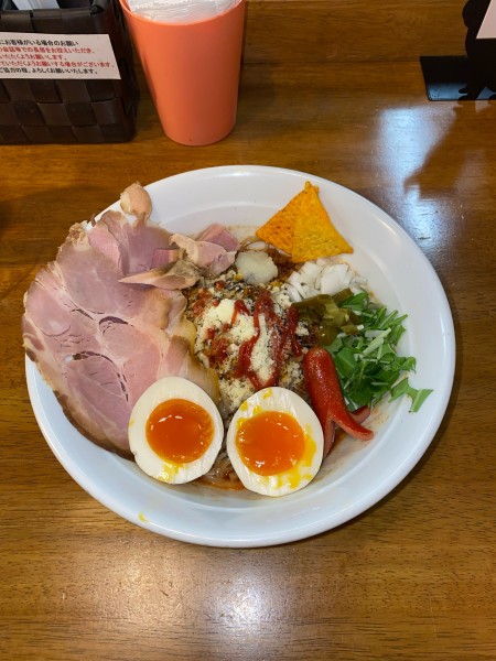 「チリトマトの燻製チーズ混ぜそば特製¥1,260円(限定)」@らぁ麺はうす Sumika0の写真