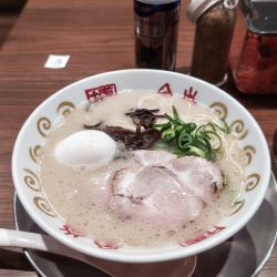 煮玉子入り原点のラーメン