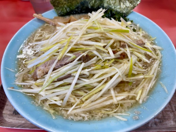 「ネギラーメン  (アブラ多め) ネギダブル」@ラーメンショップ 鷲宮店の写真