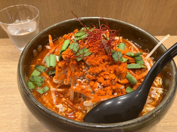 「みそオロチョン(ファイヤー)＋大盛り」@らーめんダイニング ど・みそ 京橋本店の写真